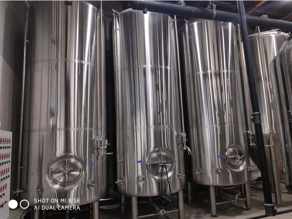 800L Double wall bright beer tank